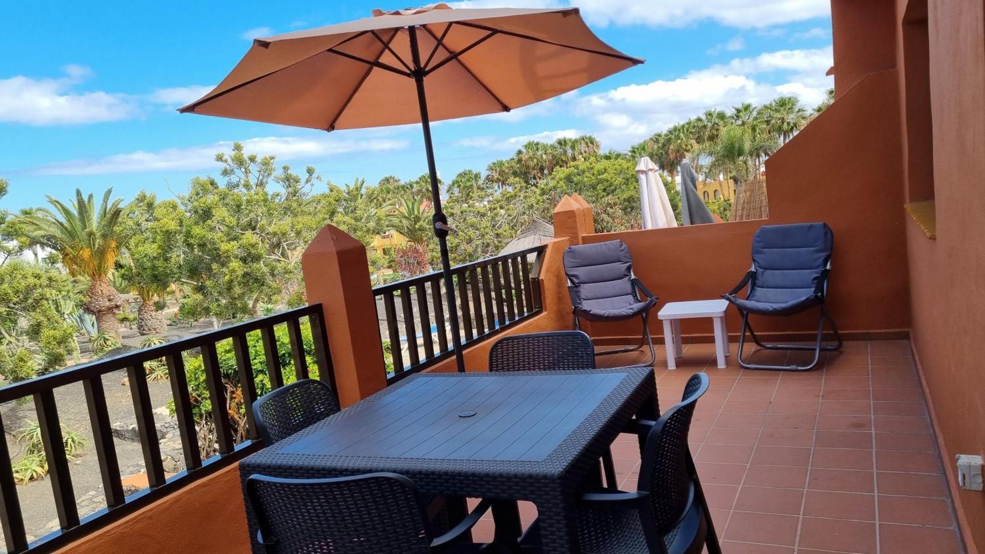 In Mit Grosser Terrasse Apartment Corralejo
